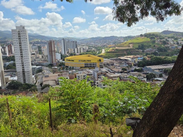 Terreno com 428m², à venda, no bairro Iguaçu em Ipatinga