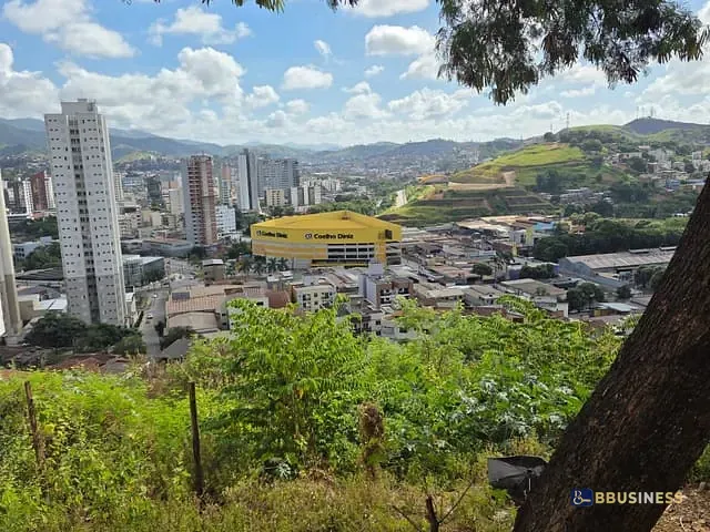 Terreno com 428m², à venda, no bairro Iguaçu em Ipatinga