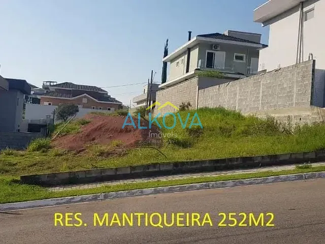 Terreno com 252m², à venda, no bairro Condomínio Residencial Mantiqueira em São José dos Campos