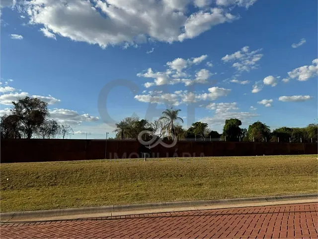 Terreno com 481m², à venda, no bairro Reserva Santa Izabel em Jaguariúna