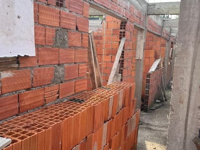 Terreno com 121m², à venda, no bairro Parque Maraba em Taboão da Serra