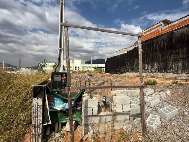 Terreno com 200m², à venda, no bairro Jatobás em Extrema
