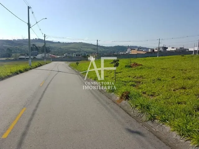 Terreno com 250m², à venda, no bairro Itapecerica em Taubaté