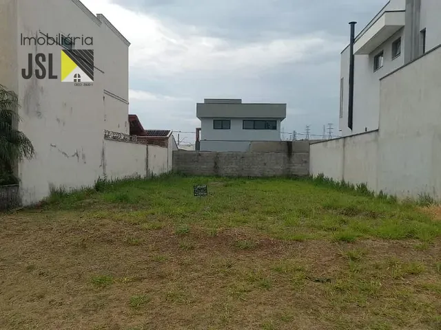 Terreno com 250m², à venda, no bairro Guamirim em Caçapava