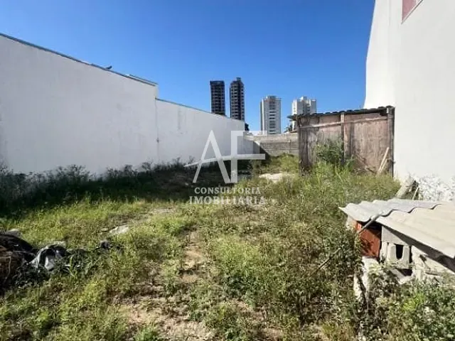 Terreno com 256m², à venda, no bairro Estiva em Taubaté