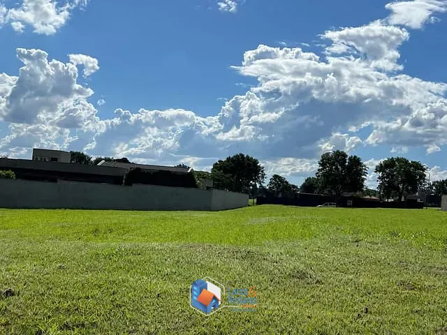 Terreno com 1500m² 1 quarto e 1 banheiro, à venda, no bairro Fazenda Santa Maria - Cravinhos em Cravinhos