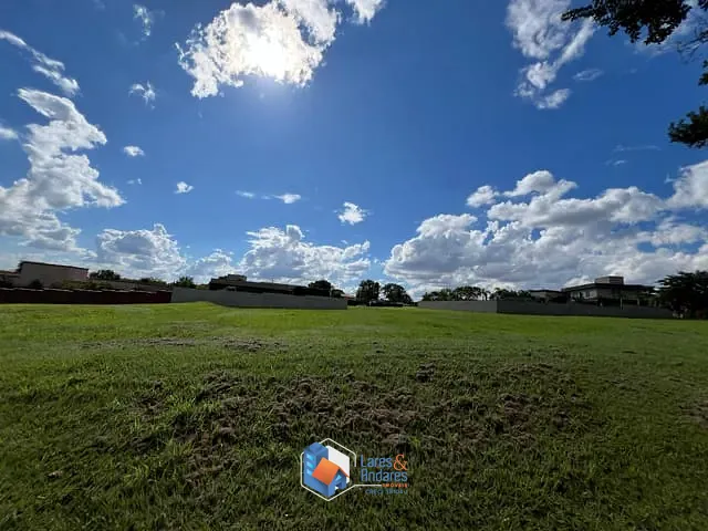 Terreno com 1500m² 1 quarto e 1 banheiro, à venda, no bairro Fazenda Santa Maria - Cravinhos em Cravinhos