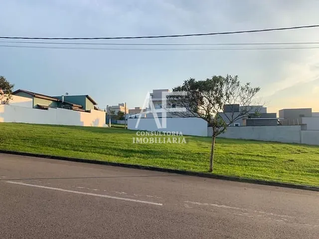 Terreno com 300m², à venda, no bairro Condomínio Terras do Vale em Caçapava