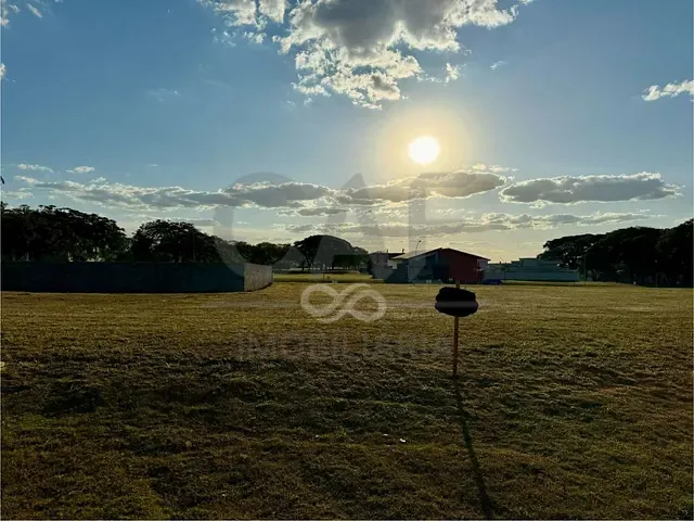 Terreno com 494m², à venda, no bairro Reserva Santa Izabel em Jaguariúna