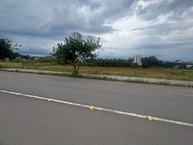 Terreno com 2790m², à venda, no bairro Sanvitto em Caxias do Sul