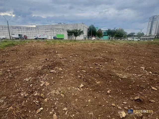 Terreno com 2790m², à venda, no bairro Sanvitto em Caxias do Sul