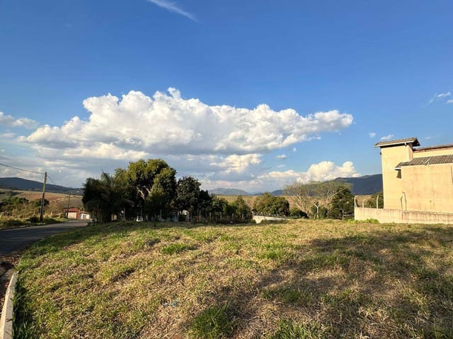 Terreno com 532m², à venda, no bairro Godoy em Extrema