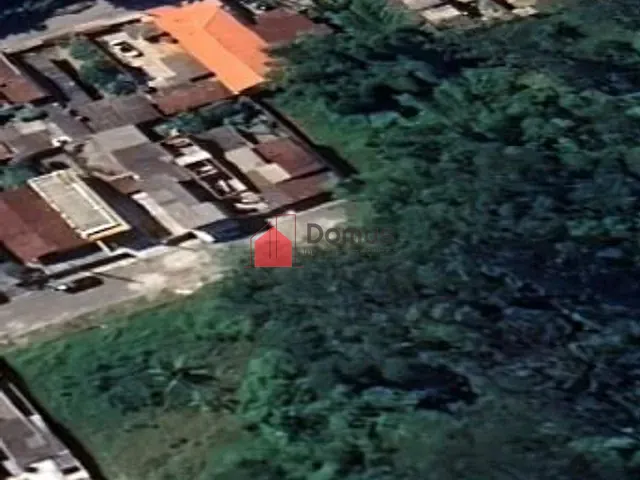 Terreno com 125m², à venda, no bairro Rio do Ouro em Caraguatatuba