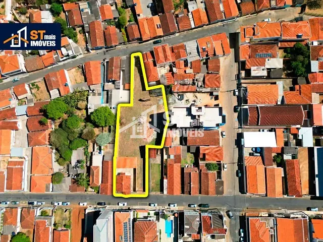 Terreno com 1278m², à venda, no bairro Centro em Andradas