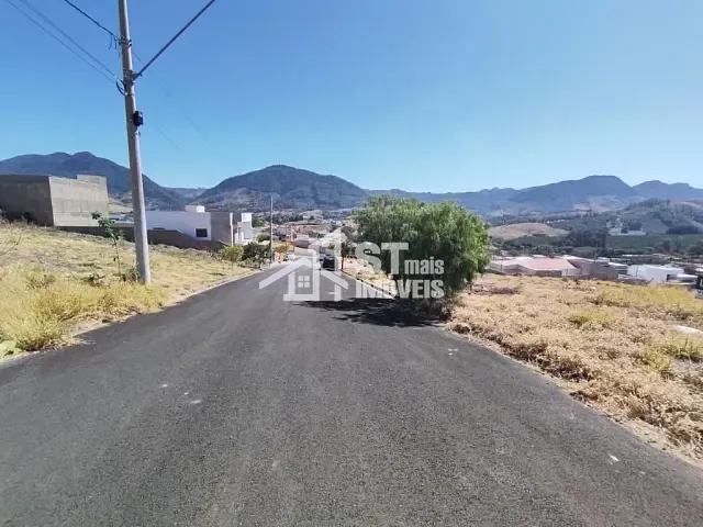 Terreno com 300m², à venda, no bairro Veredas da Serra em Andradas