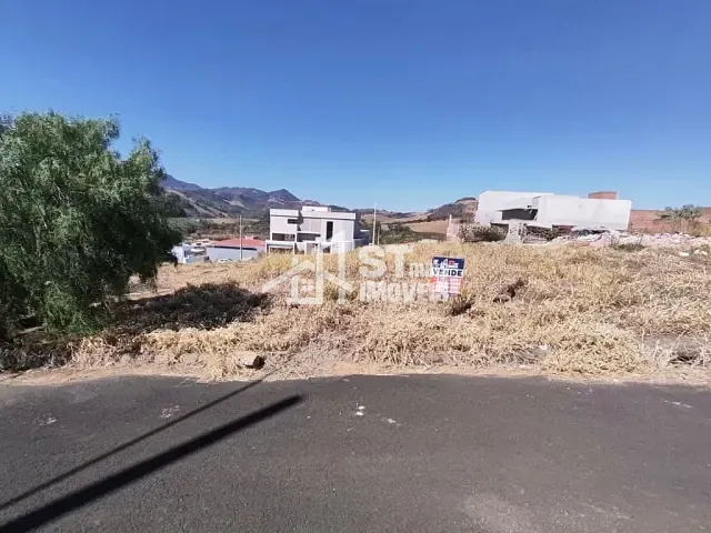 Terreno com 300m², à venda, no bairro Veredas da Serra em Andradas