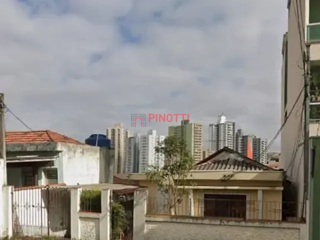 Terreno à venda, no bairro Vila Scarpelli em Santo André