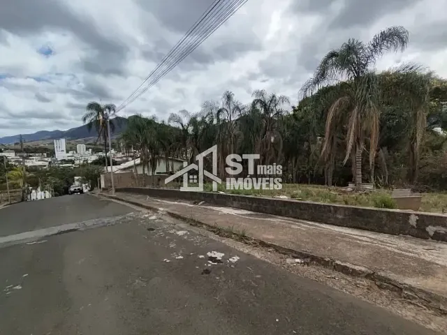 Terreno com 1538m², à venda, no bairro Vila Mosconi em Andradas