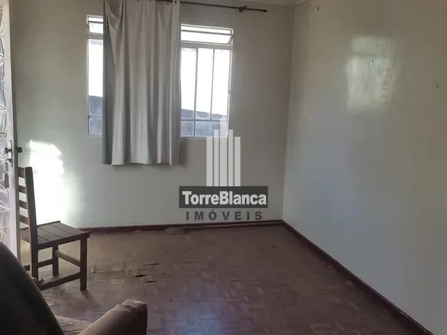 Casa com 429m² 3 quartos e 1 banheiro, à venda, no bairro Uvaranas em Ponta Grossa