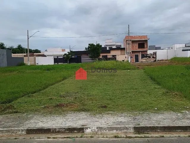 Terreno com 176m², à venda, no bairro Loteamento Santa Clara em Pindamonhangaba