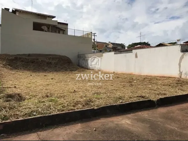 Terreno com 360m², à venda, no bairro Jardim Estoril III em Bauru