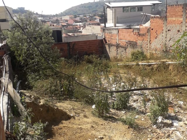 Terreno com 250m², à venda, no bairro Itaguaçú em Aparecida