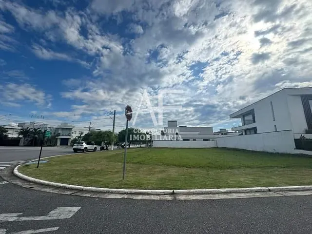 Terreno com 680m², à venda, no bairro Quirim em Taubaté
