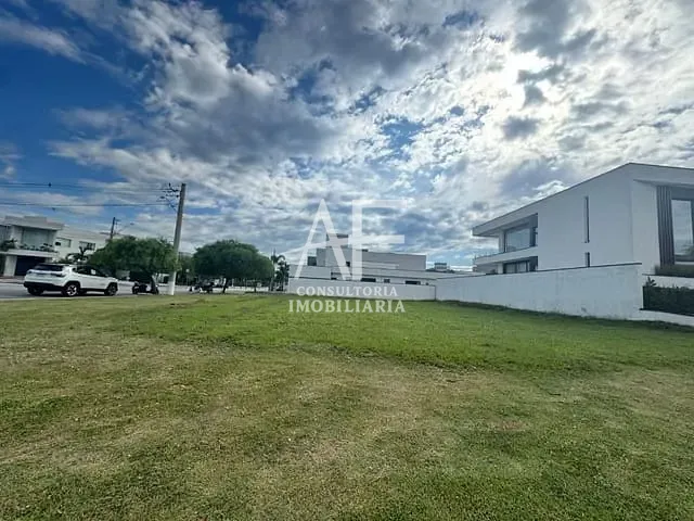 Terreno com 680m², à venda, no bairro Quirim em Taubaté