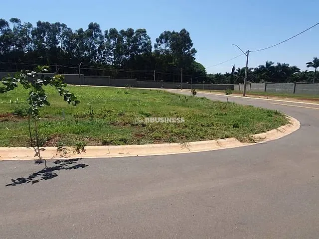 Terreno com 323m², à venda, no bairro Betel em Paulínia