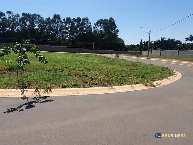 Terreno com 323m², à venda, no bairro Betel em Paulínia