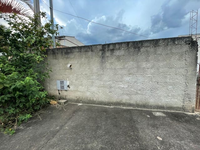 Terreno com 300m², à venda, no bairro Jardim Regina (Moreira César) em Pindamonhangaba