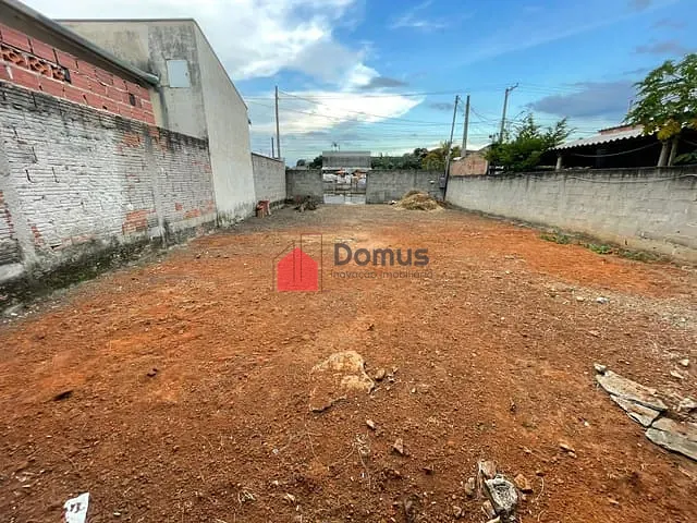 Terreno com 300m², à venda, no bairro Jardim Regina (Moreira César) em Pindamonhangaba