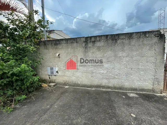 Terreno com 300m², à venda, no bairro Jardim Regina (Moreira César) em Pindamonhangaba