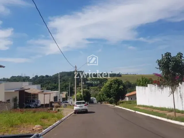Terreno com 403m², à venda, no bairro Vila Soares em Piratininga
