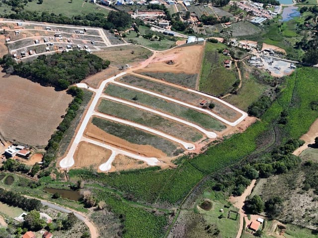 Terreno com 140m², à venda, no bairro Zona Rural em Toledo