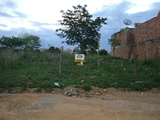 Terreno com 360m², à venda, no bairro Residencial Porto Seguro em Caratinga
