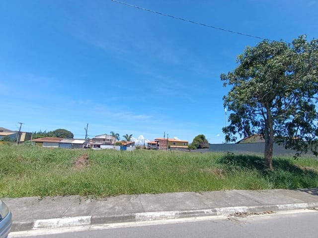 Terreno com 151m², à venda, no bairro Jardim Princesa em Pindamonhangaba