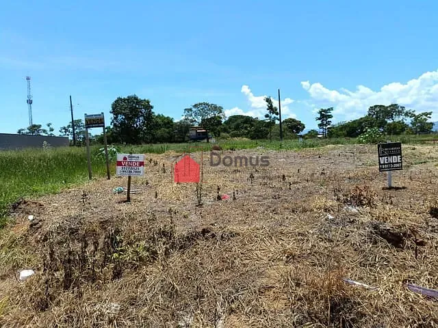Terreno com 151m², à venda, no bairro Jardim Princesa em Pindamonhangaba