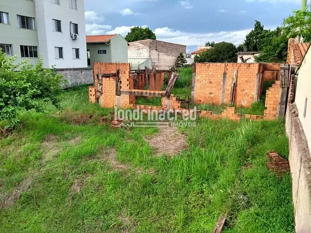 Terreno com 1200m², à venda, no bairro Centro em Jataizinho