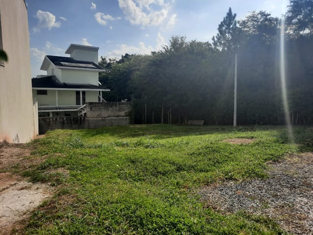 Terreno com 260m², à venda, no bairro Jardim Independência em Taubaté