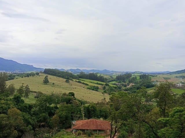Terreno com 1500m², à venda, no bairro Godoy em Extrema