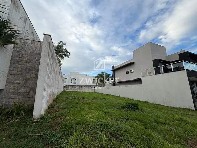 Terreno com 360m², à venda, no bairro Residencial Tivoli II em Bauru