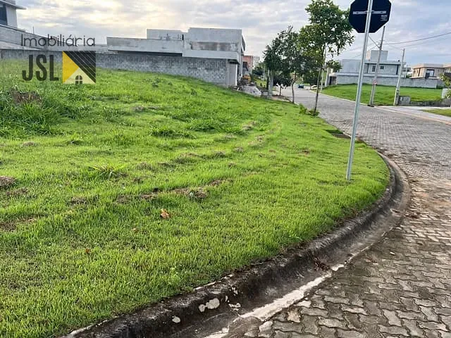 Terreno com 683m², à venda, no bairro Condomínio Residencial Ecopark Bourbon em Caçapava