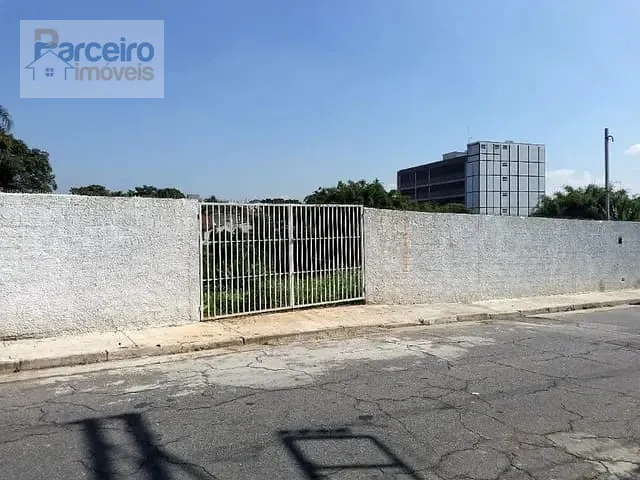 Terreno com 900m², à venda, no bairro Vila Cruzeiro em São Paulo