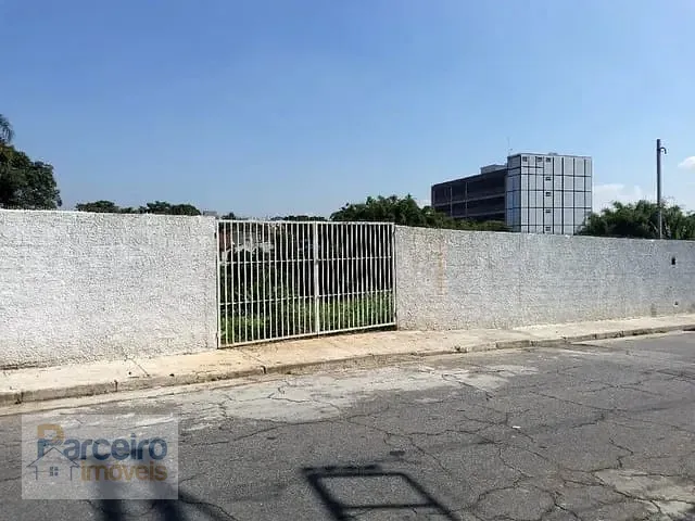 Terreno com 900m², à venda, no bairro Vila Cruzeiro em São Paulo