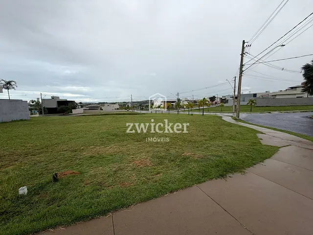 Terreno com 451m², à venda, no bairro Tamboré em Bauru