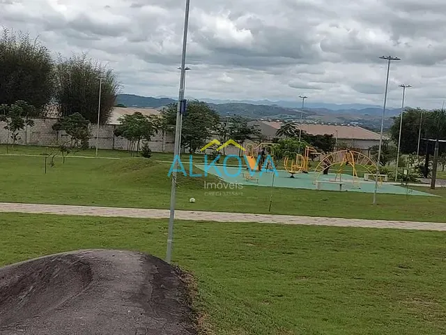 Terreno com 250m², à venda, no bairro Jardim das Flores em São José dos Campos