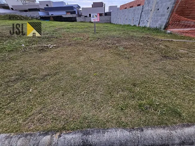 Terreno com 250m², à venda, no bairro Residencial Colinas em Caçapava