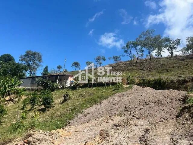 Terreno com 30m², à venda, no bairro Cachoeira dos Macacos em Andradas