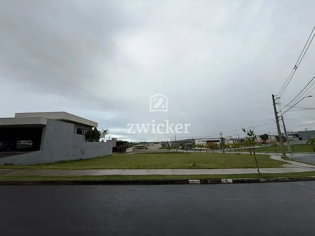 Terreno com 379m², à venda, no bairro Tamboré em Bauru